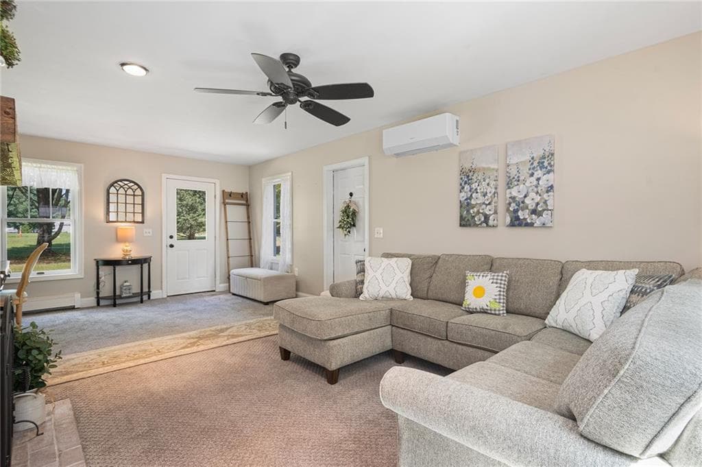 Single Family Residence at 178 D Queens River Drive, South Kingstown, photo 15 of 34