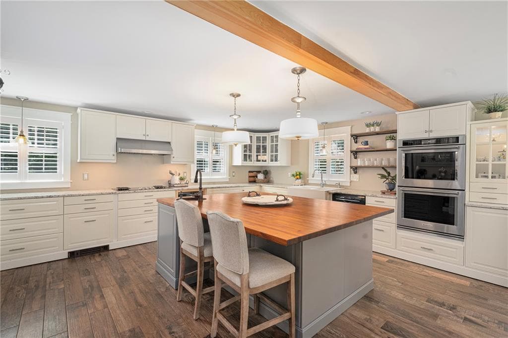 Single Family Residence at 178 D Queens River Drive, South Kingstown, photo 11 of 34