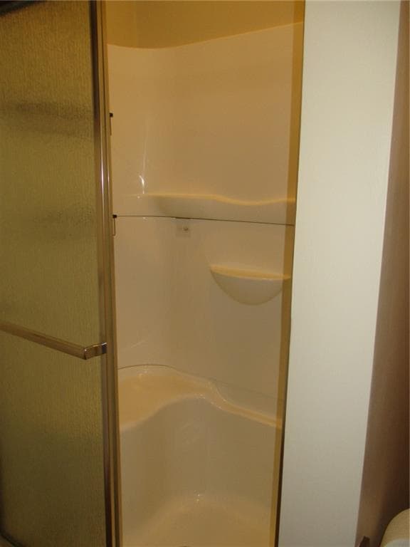 609 Armistice Boulevard photo 16