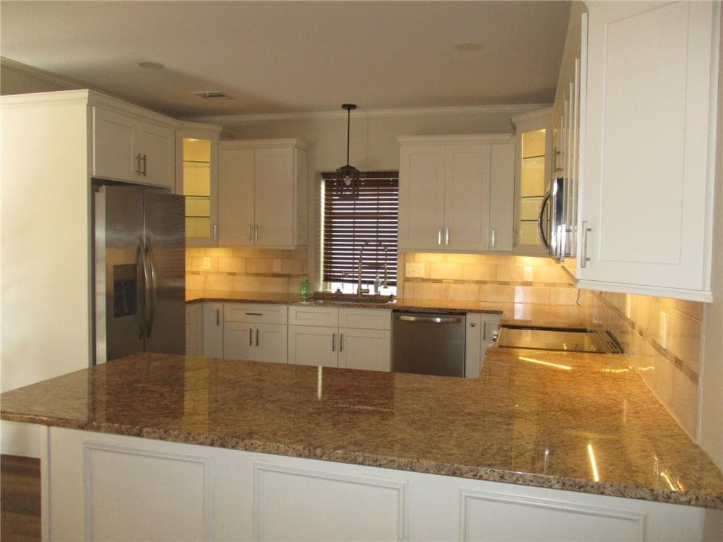 609 Armistice Boulevard photo 12