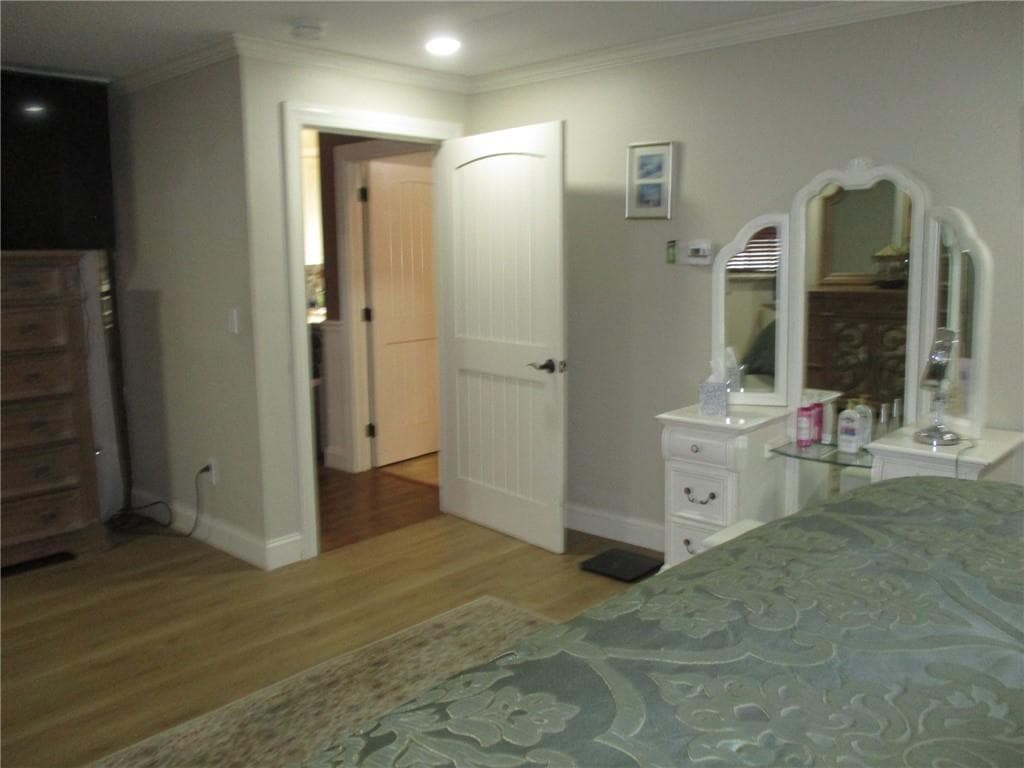 609 Armistice Boulevard photo 22