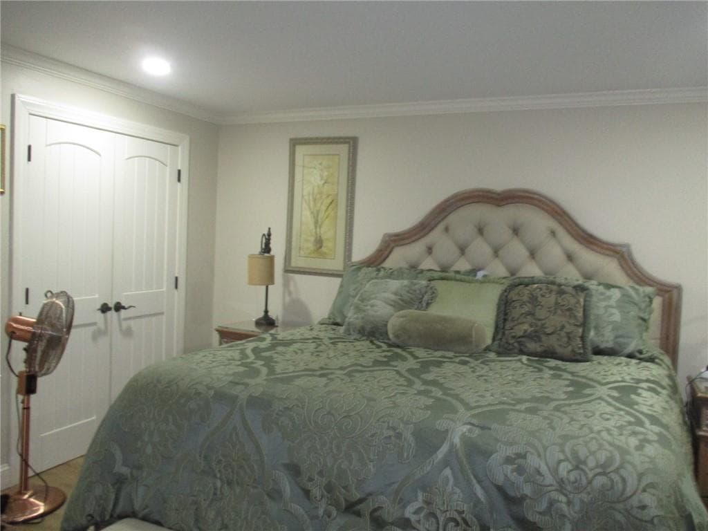 609 Armistice Boulevard photo 25