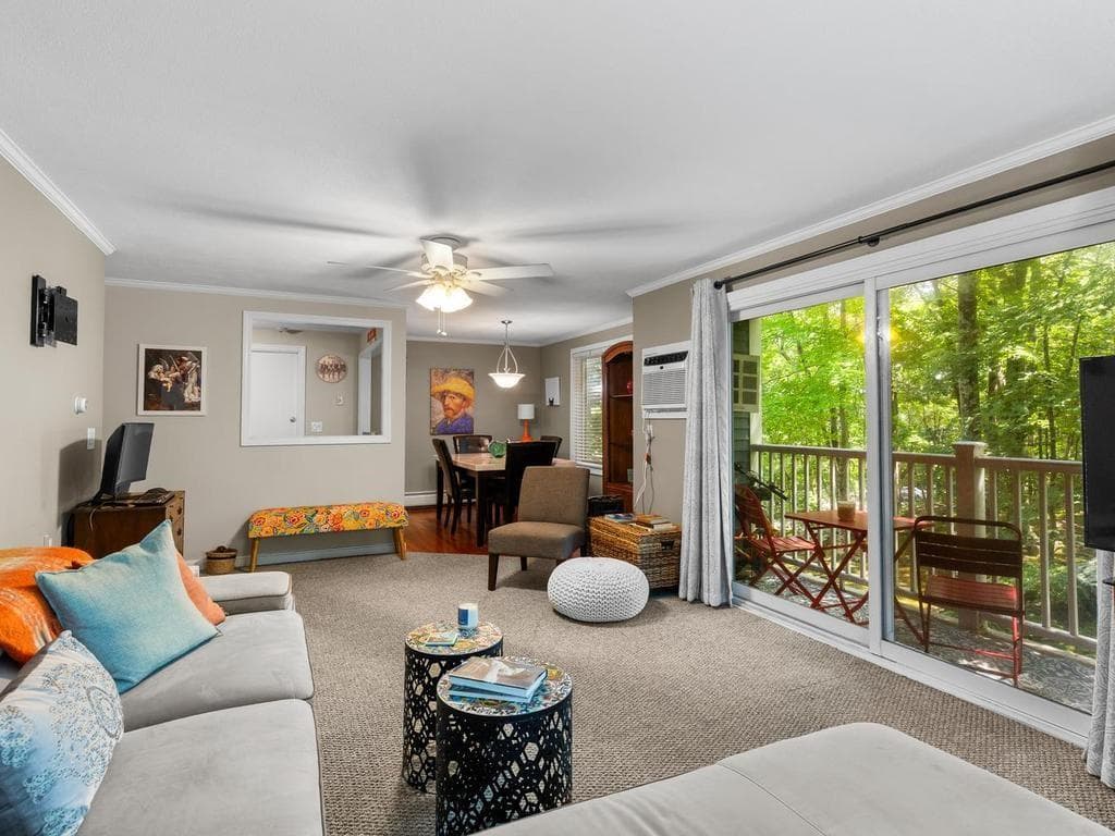 7 Wake Robin Road UNIT 310 photo 2