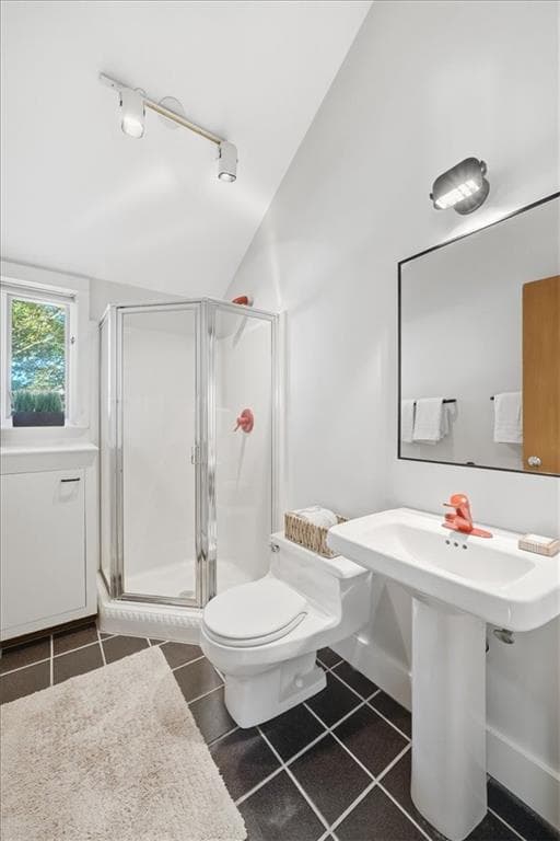 Single Family Residence at 169 Mathewson Road, Barrington, photo 32 of 45