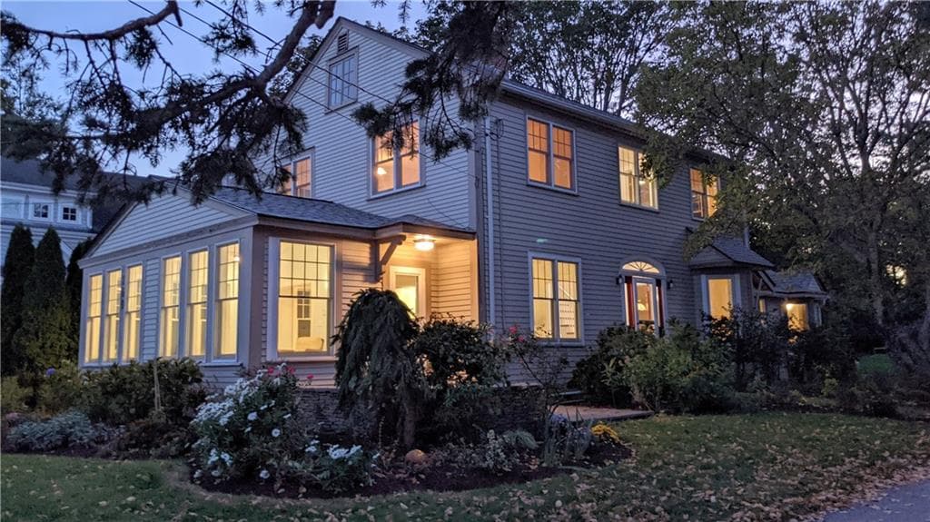 Single Family Residence at 169 Mathewson Road, Barrington, photo 10 of 45