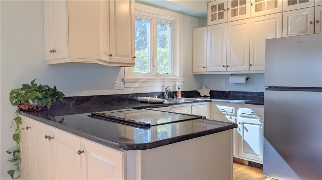 Single Family Residence at 169 Mathewson Road, Barrington, photo 19 of 45