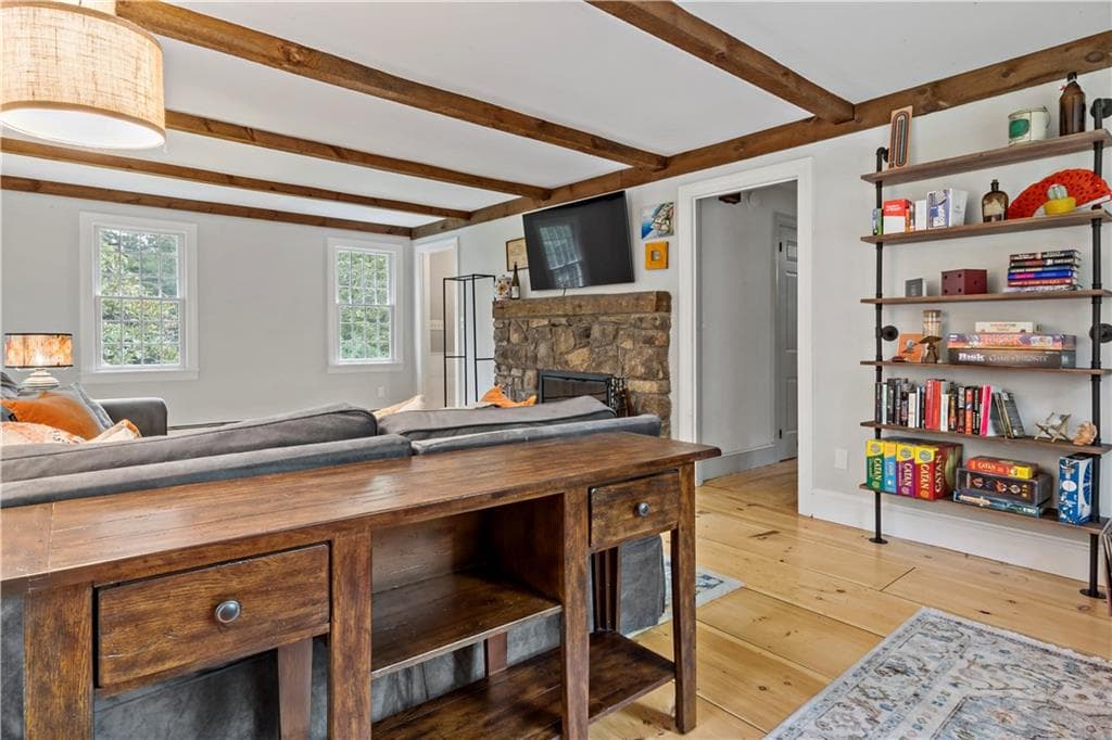 Single Family Residence at 172 Estelle Drive, South Kingstown, photo 21 of 45