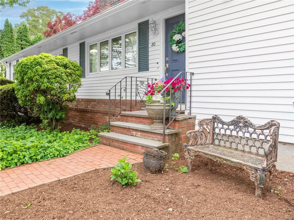 80 Birchwood Way photo 5