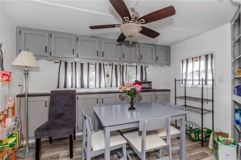 18 Helen Drive photo 16