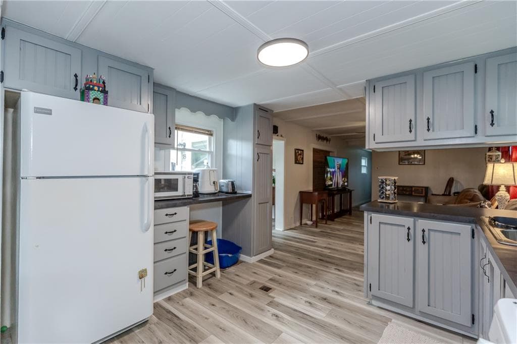 18 Helen Drive photo 11