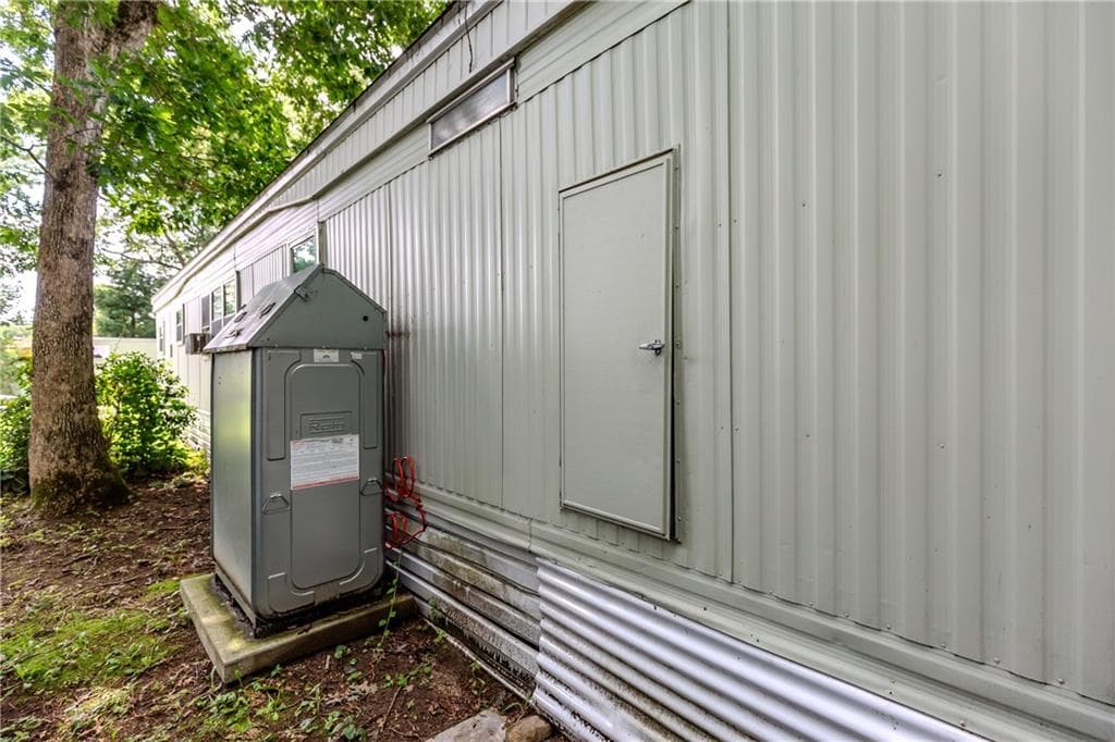 18 Helen Drive photo 35