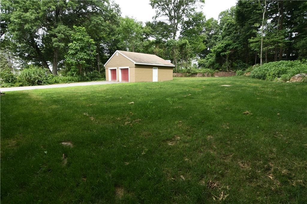 304 Getchell Avenue photo 24