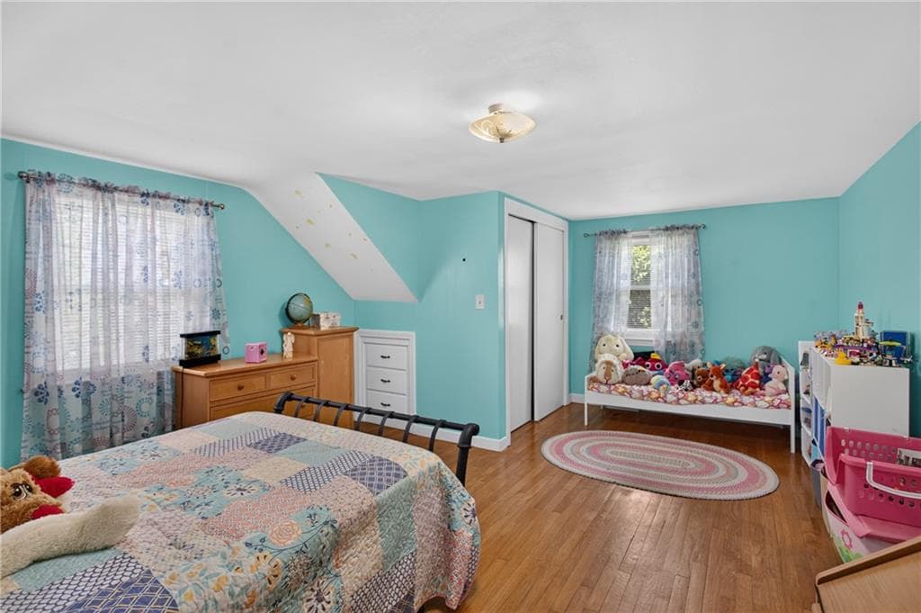 130 Thurston Street photo 36