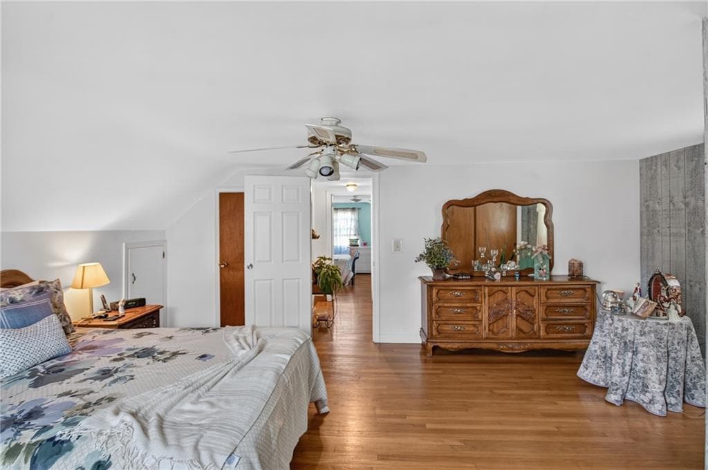 130 Thurston Street photo 32