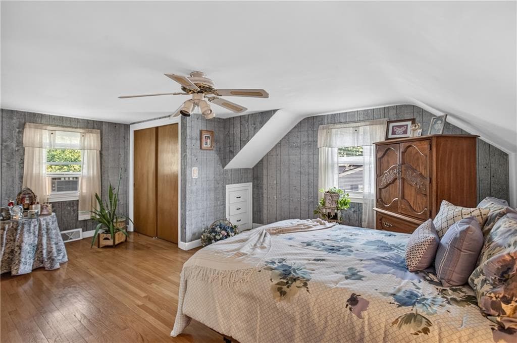 130 Thurston Street photo 30