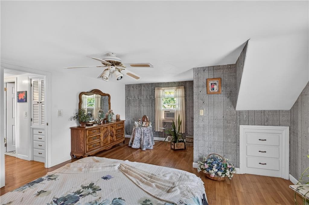 130 Thurston Street photo 33