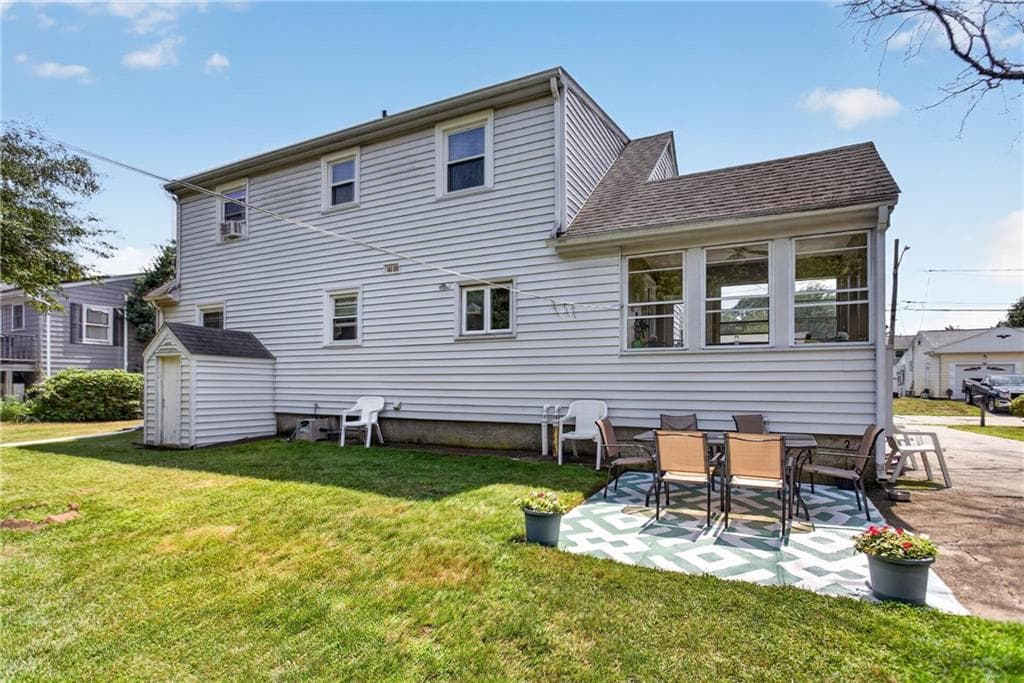 130 Thurston Street photo 50