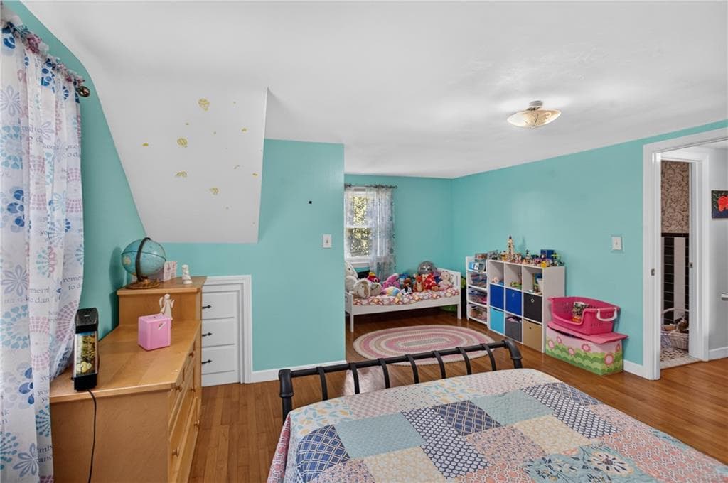 130 Thurston Street photo 37