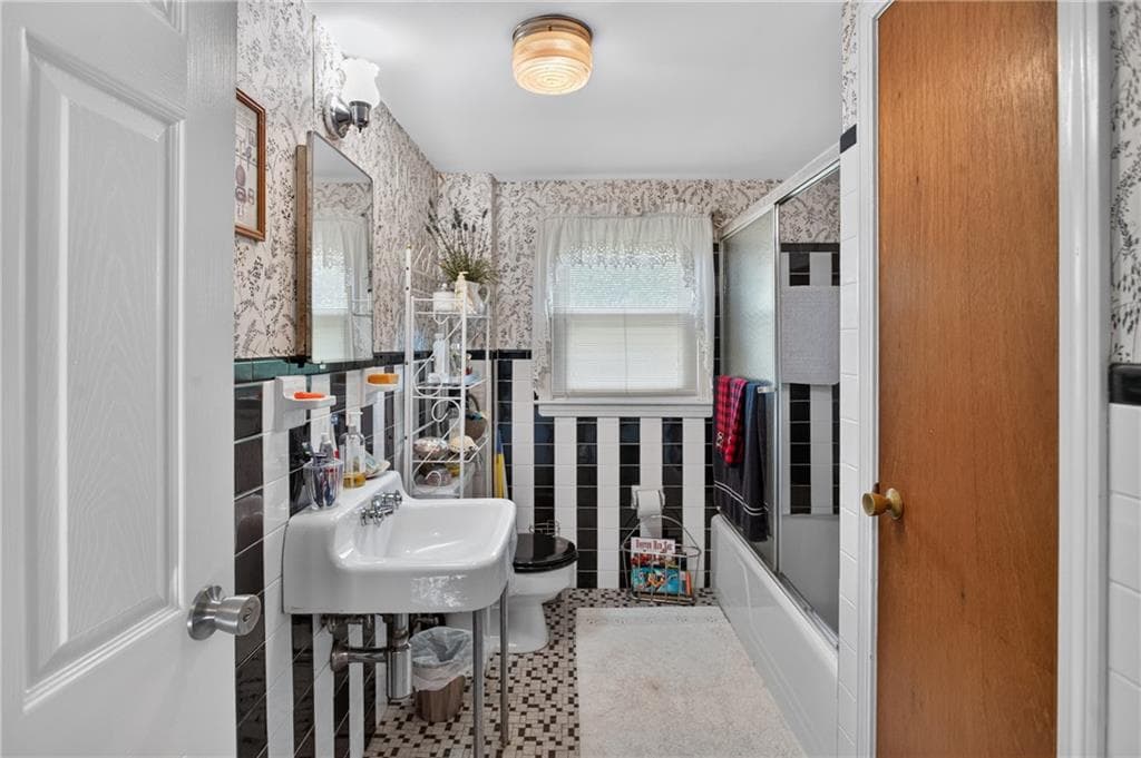130 Thurston Street photo 29