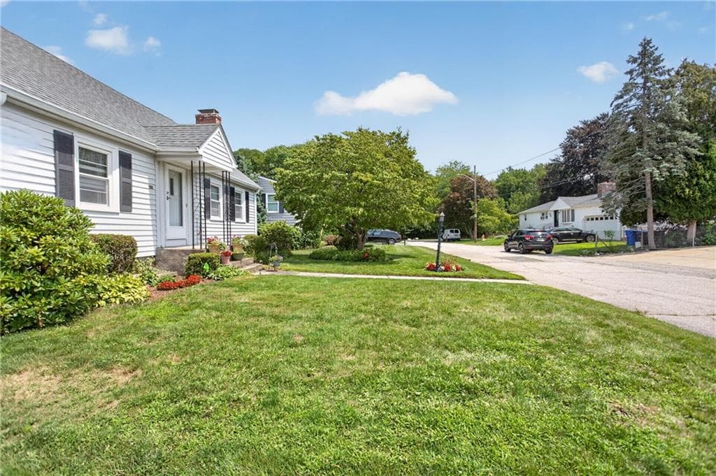 130 Thurston Street photo 4