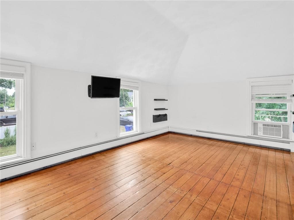 38 Padelford Avenue photo 27