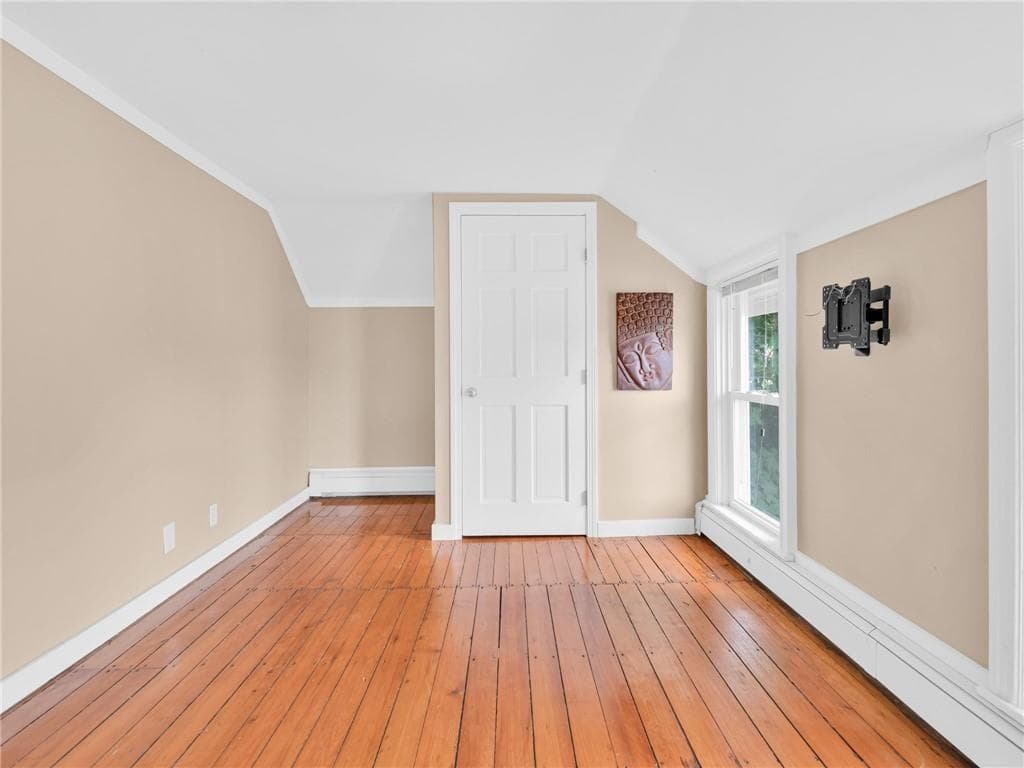 38 Padelford Avenue photo 28