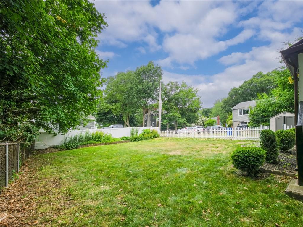 38 Padelford Avenue photo 33