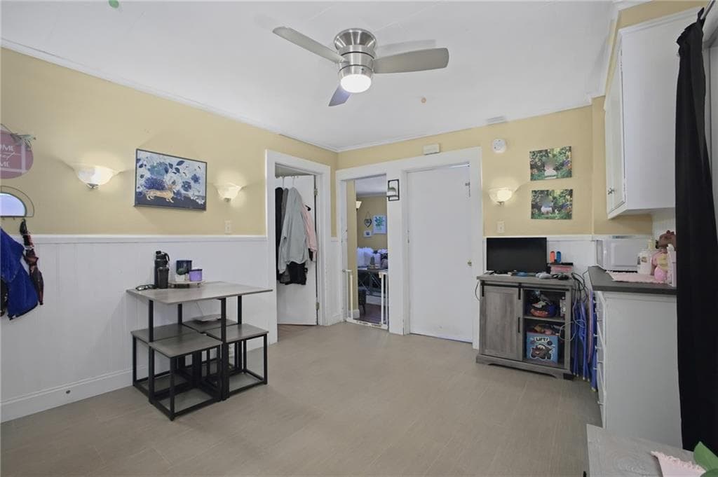 55 Pleasant Street photo 13