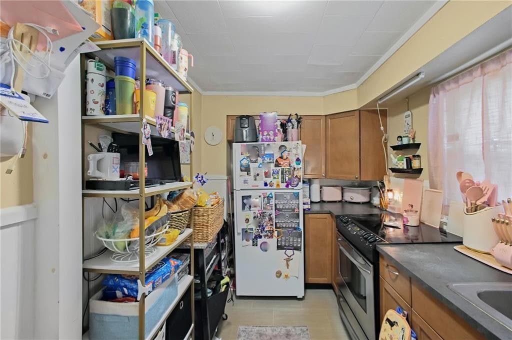 55 Pleasant Street photo 9