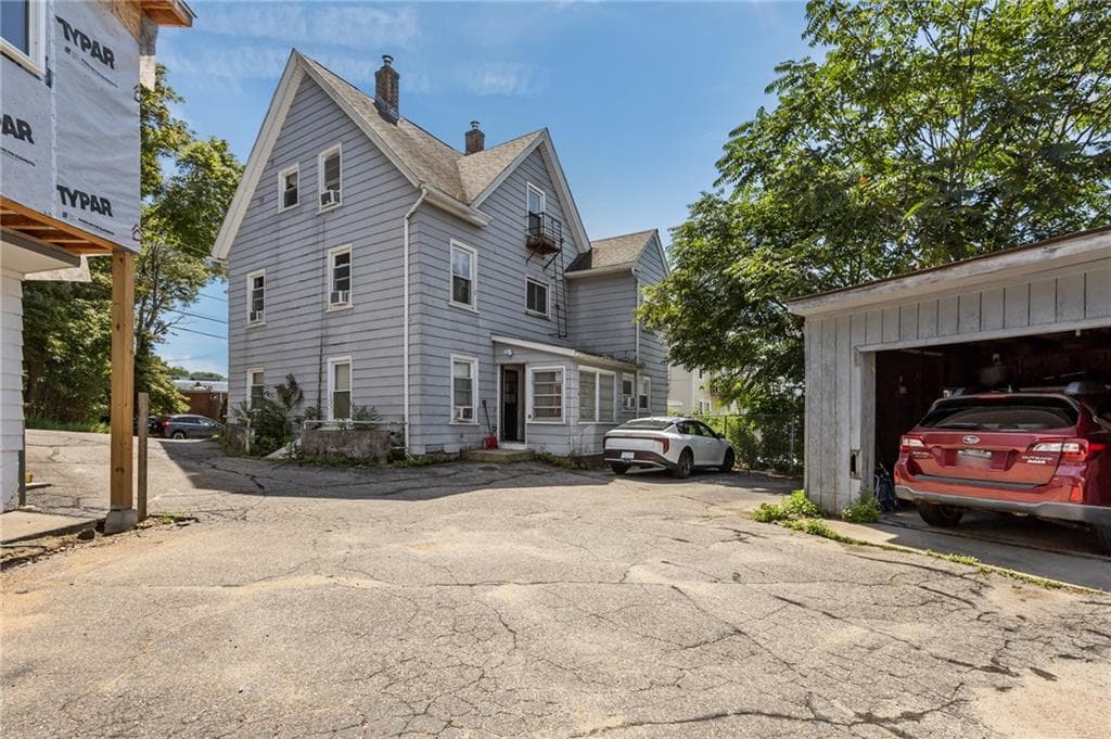 55 Pleasant Street photo 4