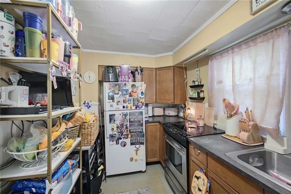 55 Pleasant Street photo 8