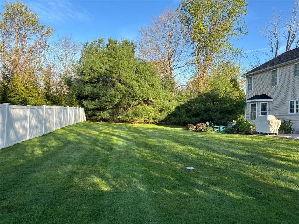 190 Hope Road photo 3