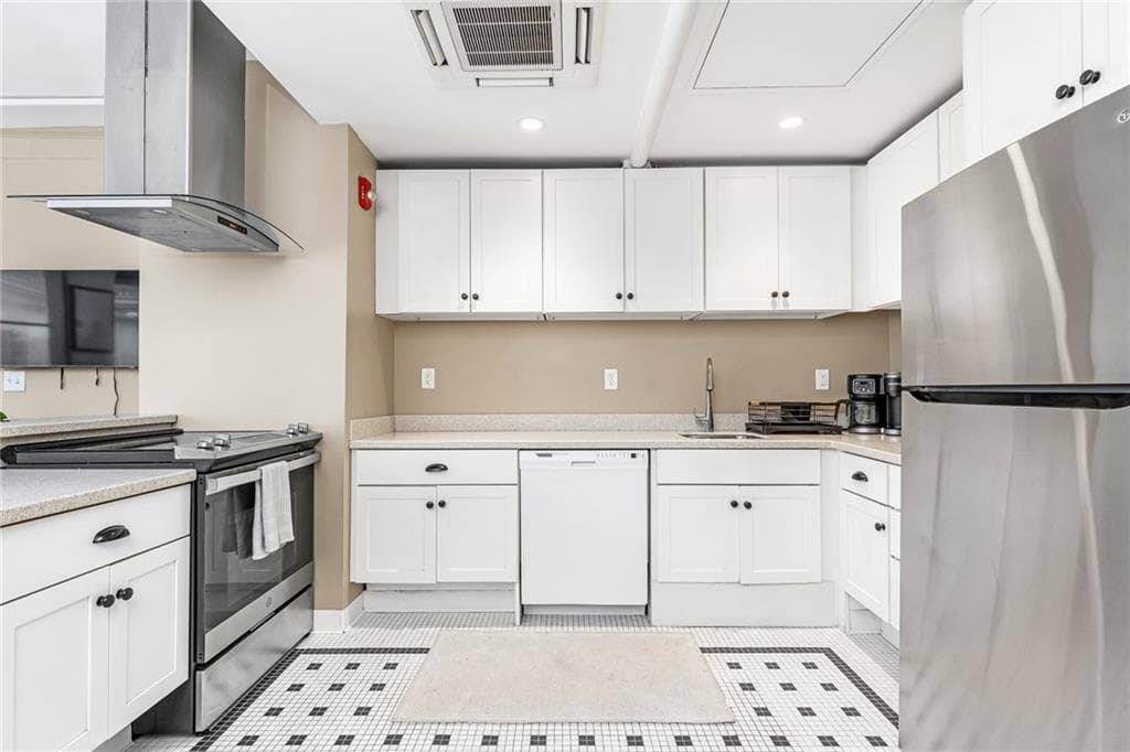 65 Weybosset Street UNIT 220 photo 8