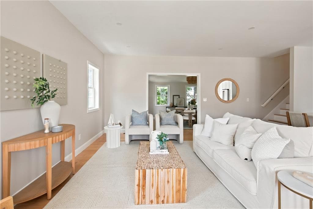 11 Juniper Street photo 6