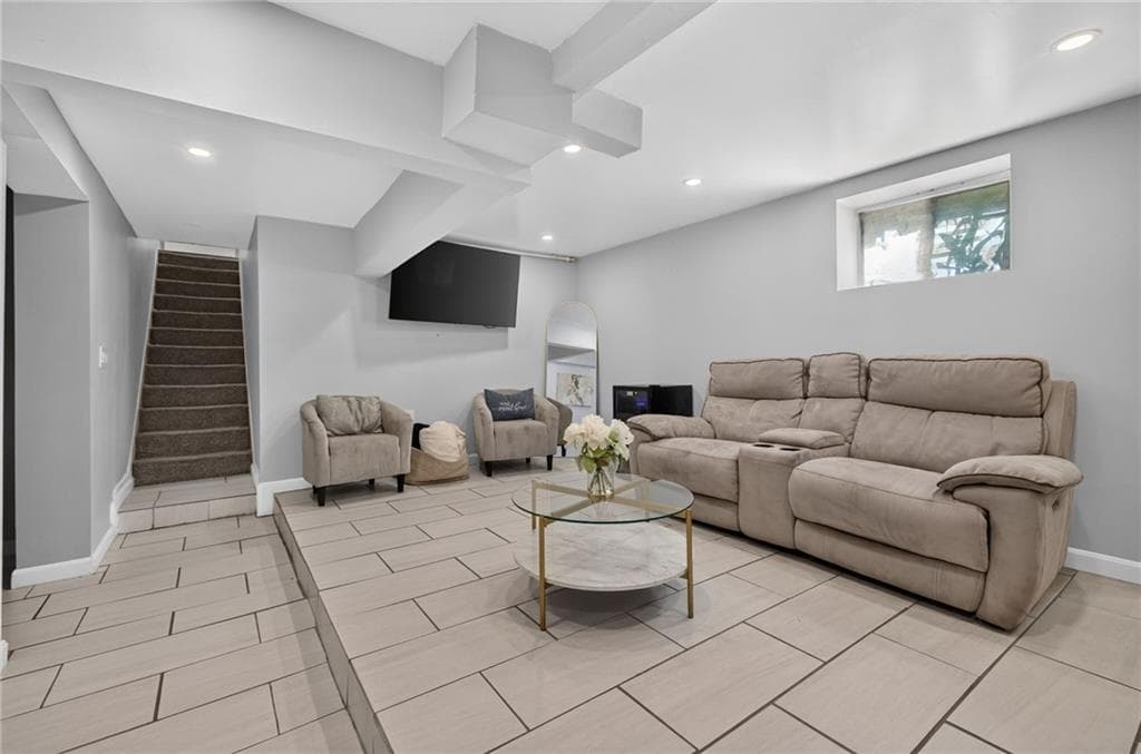 83 Myrtle Avenue photo 30