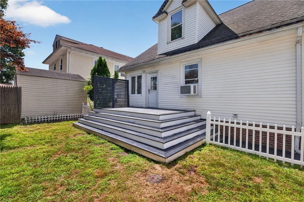 83 Myrtle Avenue photo 49