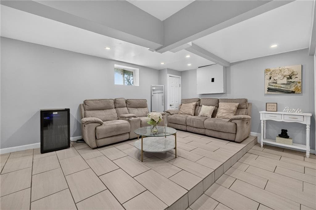 83 Myrtle Avenue photo 29