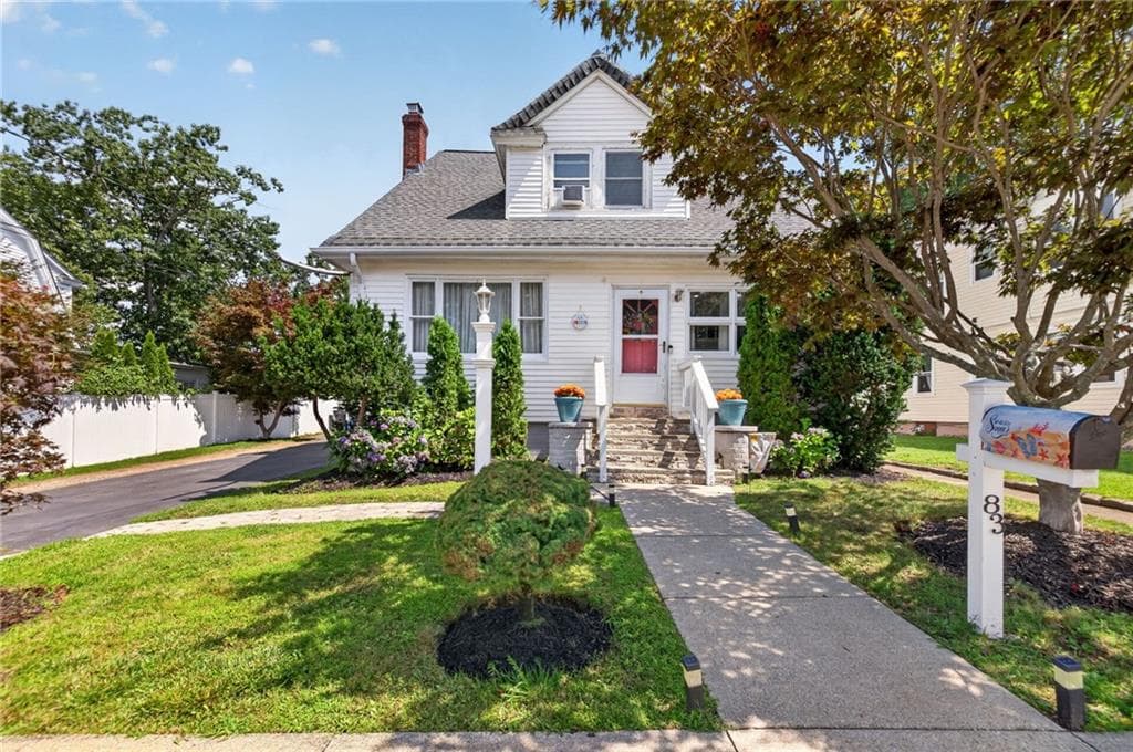 83 Myrtle Avenue photo 4