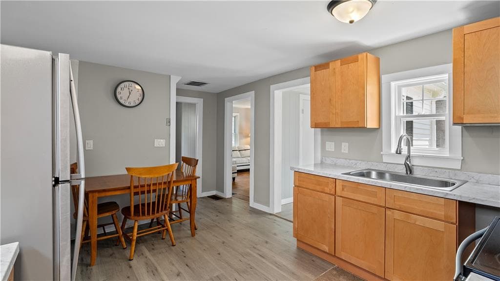 104 River Street photo 6
