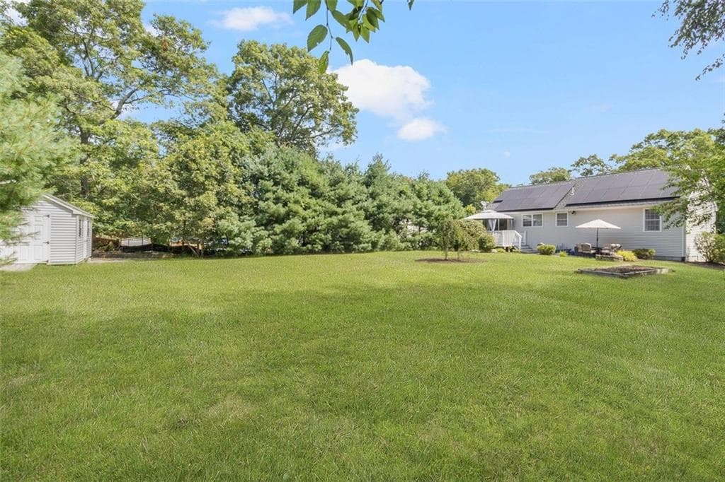 33 Charles Avenue photo 32