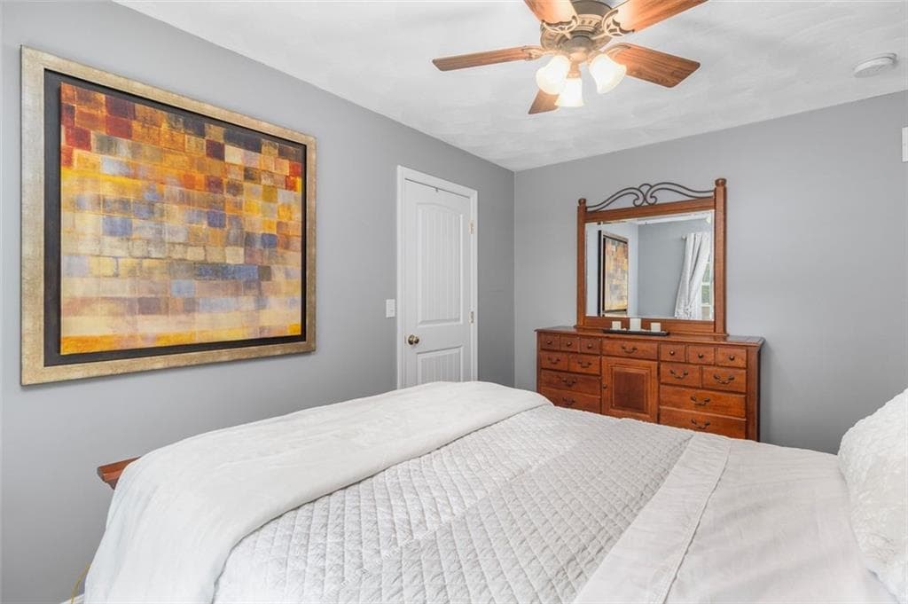 33 Charles Avenue photo 21