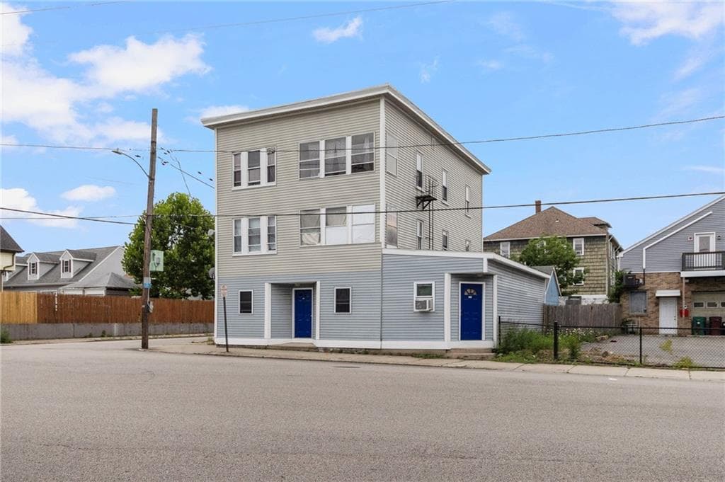 538 Wood Avenue photo 2
