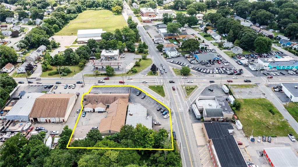 2077 West Shore Road photo 5
