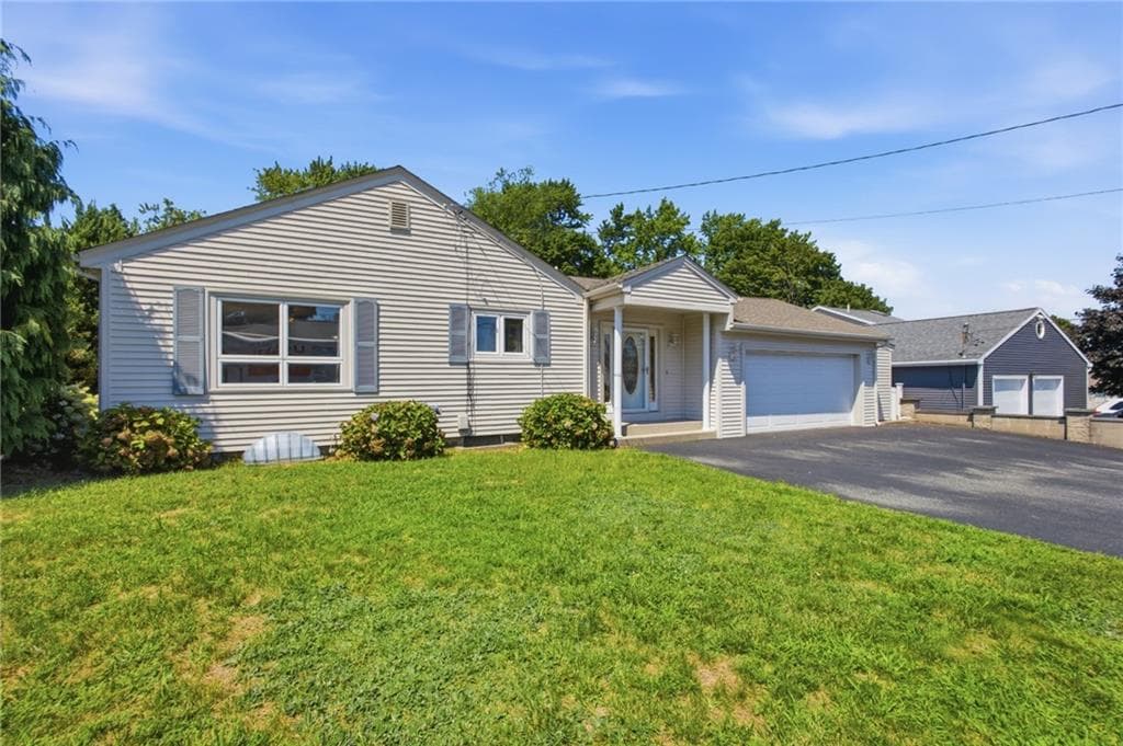 95 Uxbridge Street photo 3
