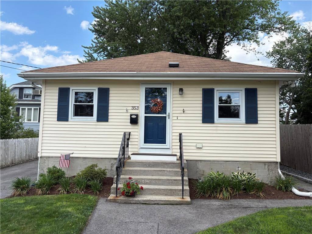 353 MASSASOIT Avenue photo 22