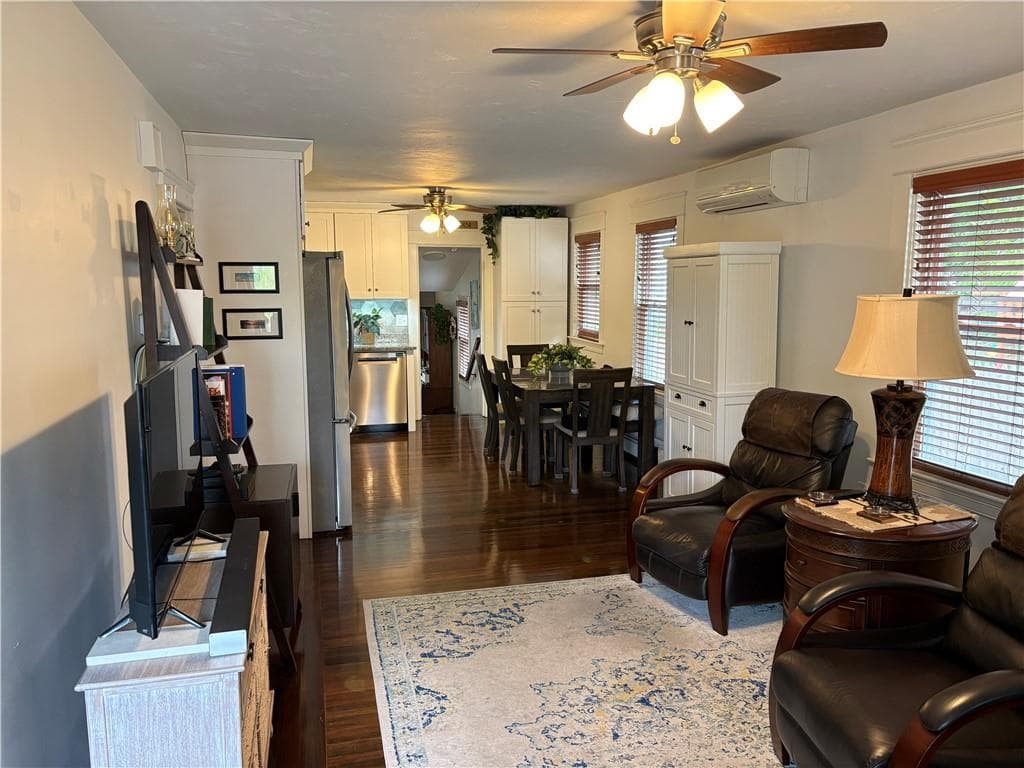 353 MASSASOIT Avenue photo 20
