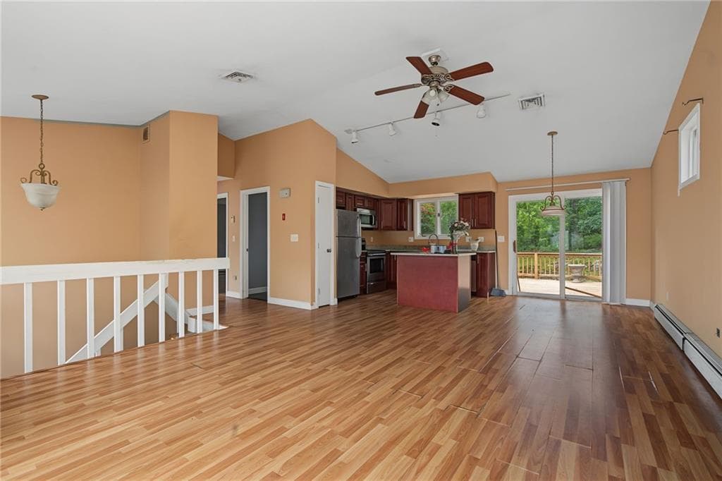15 Atlantic Avenue photo 5