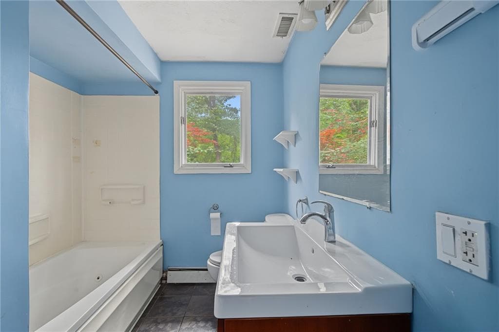 15 Atlantic Avenue photo 9