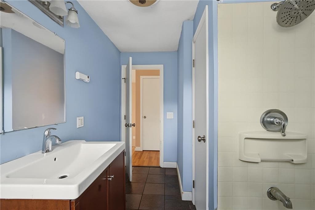 15 Atlantic Avenue photo 10