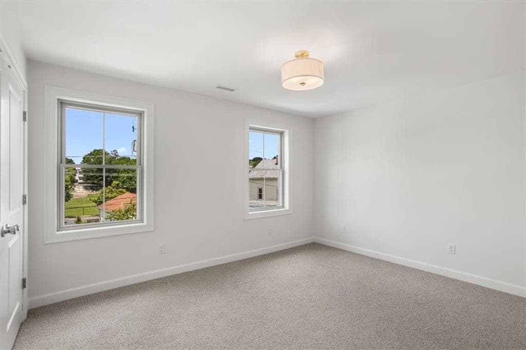 11 Stone Street UNIT E photo 18